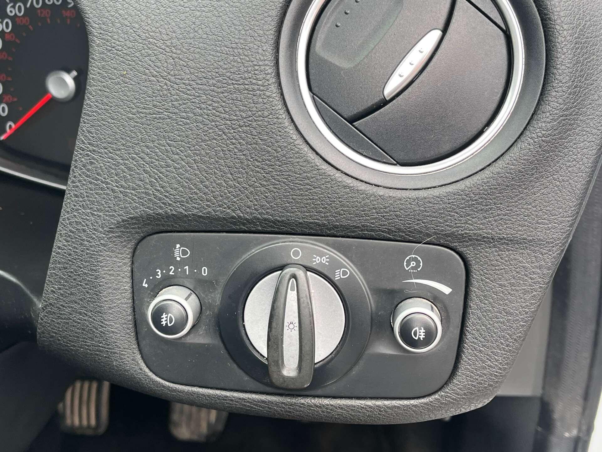 Ford Mondeo view 35