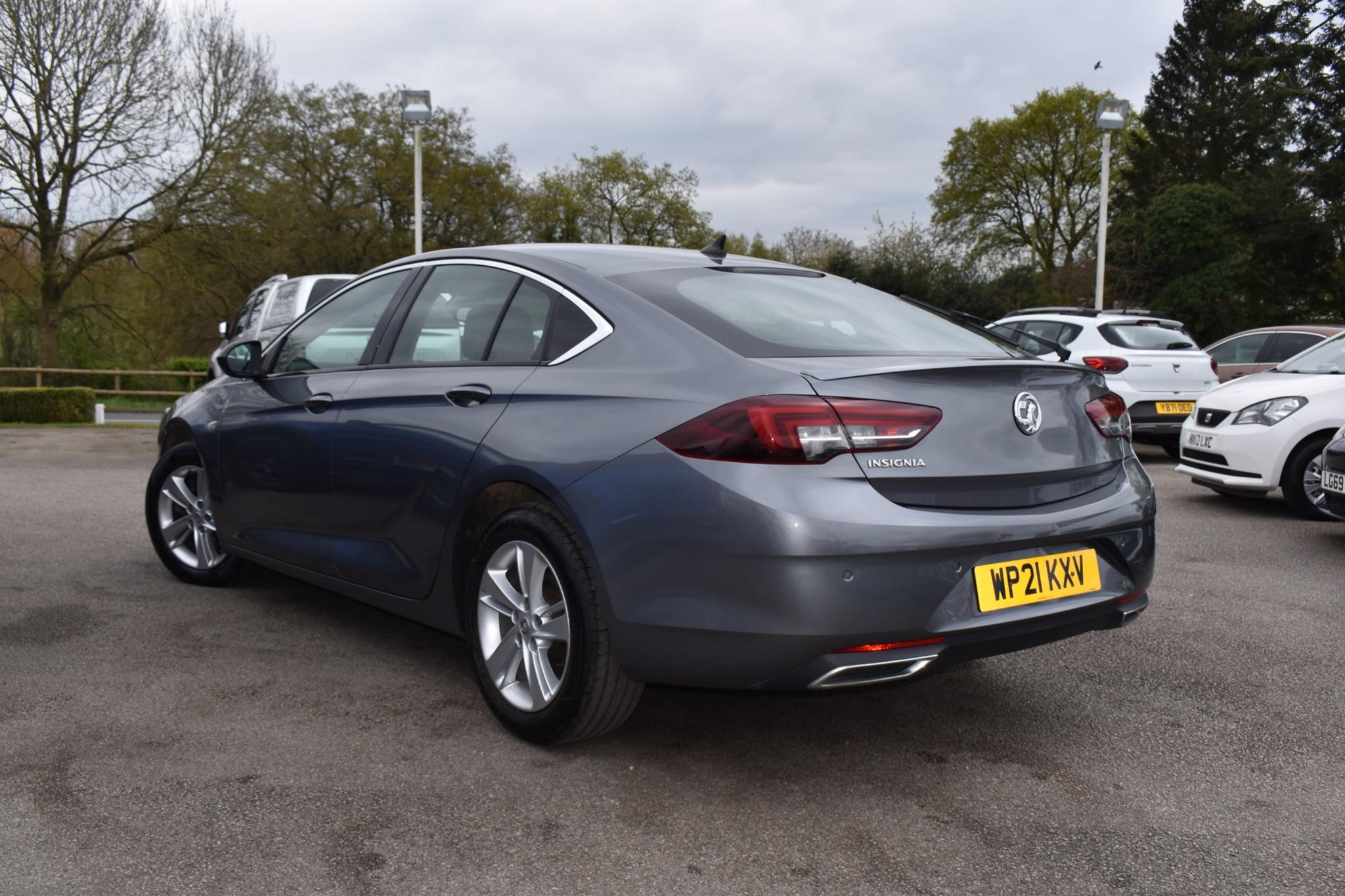 Insignia - 2.0 Turbo D SRi Nav Grand Sport Euro 6 (s/s) 5dr - Image 5