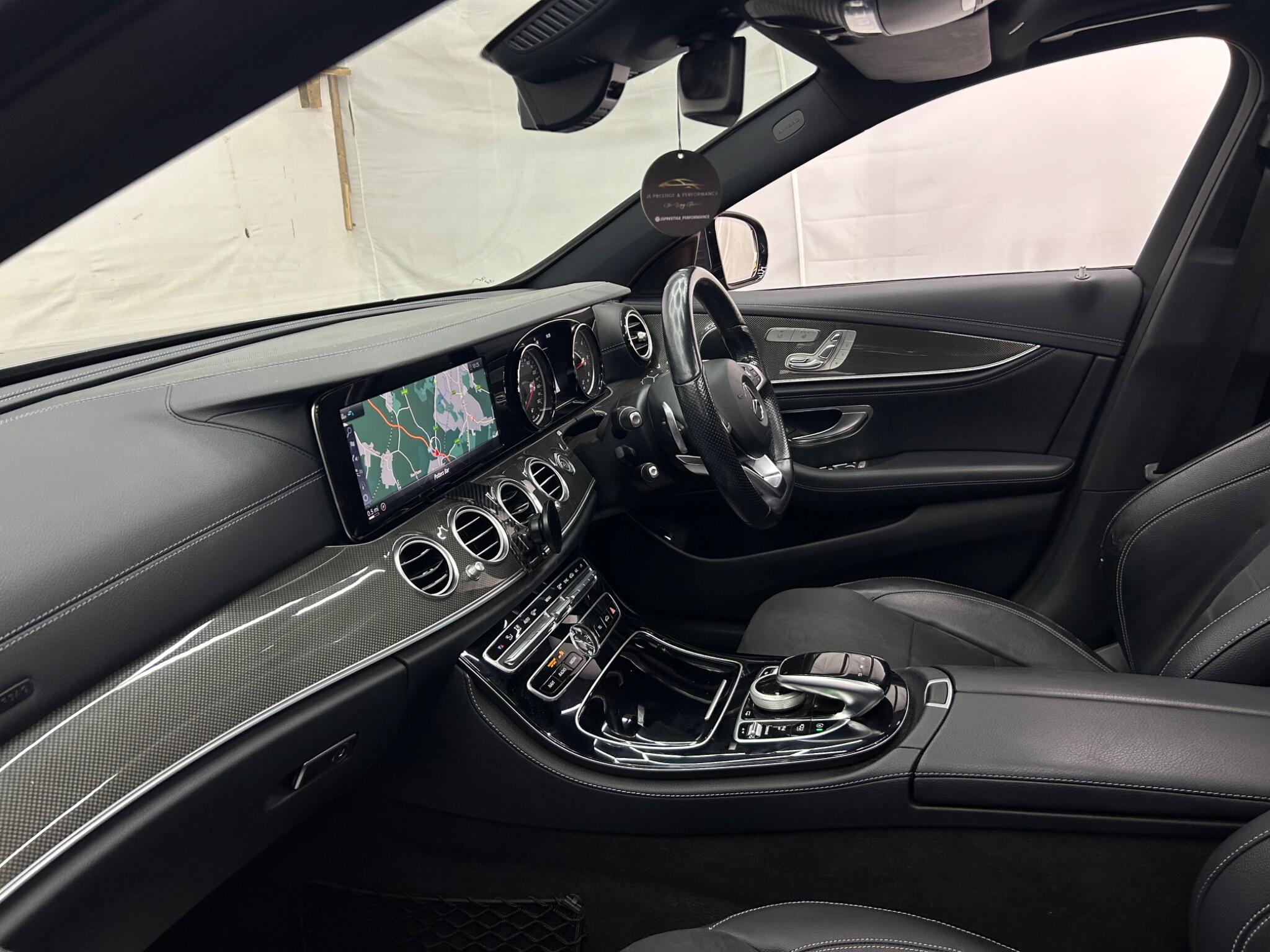 Mercedes-Benz E Class view 14