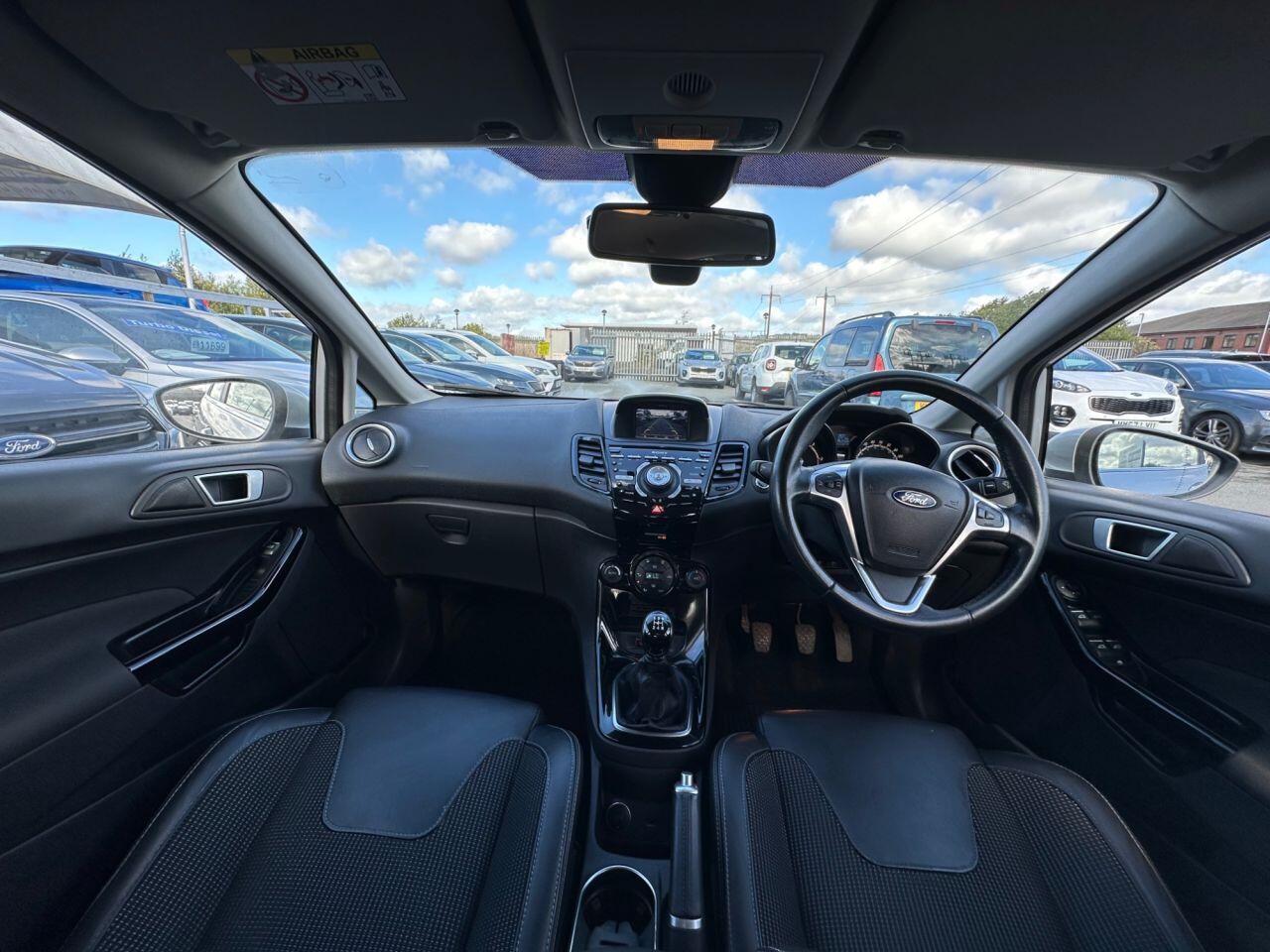 Ford Fiesta view 38