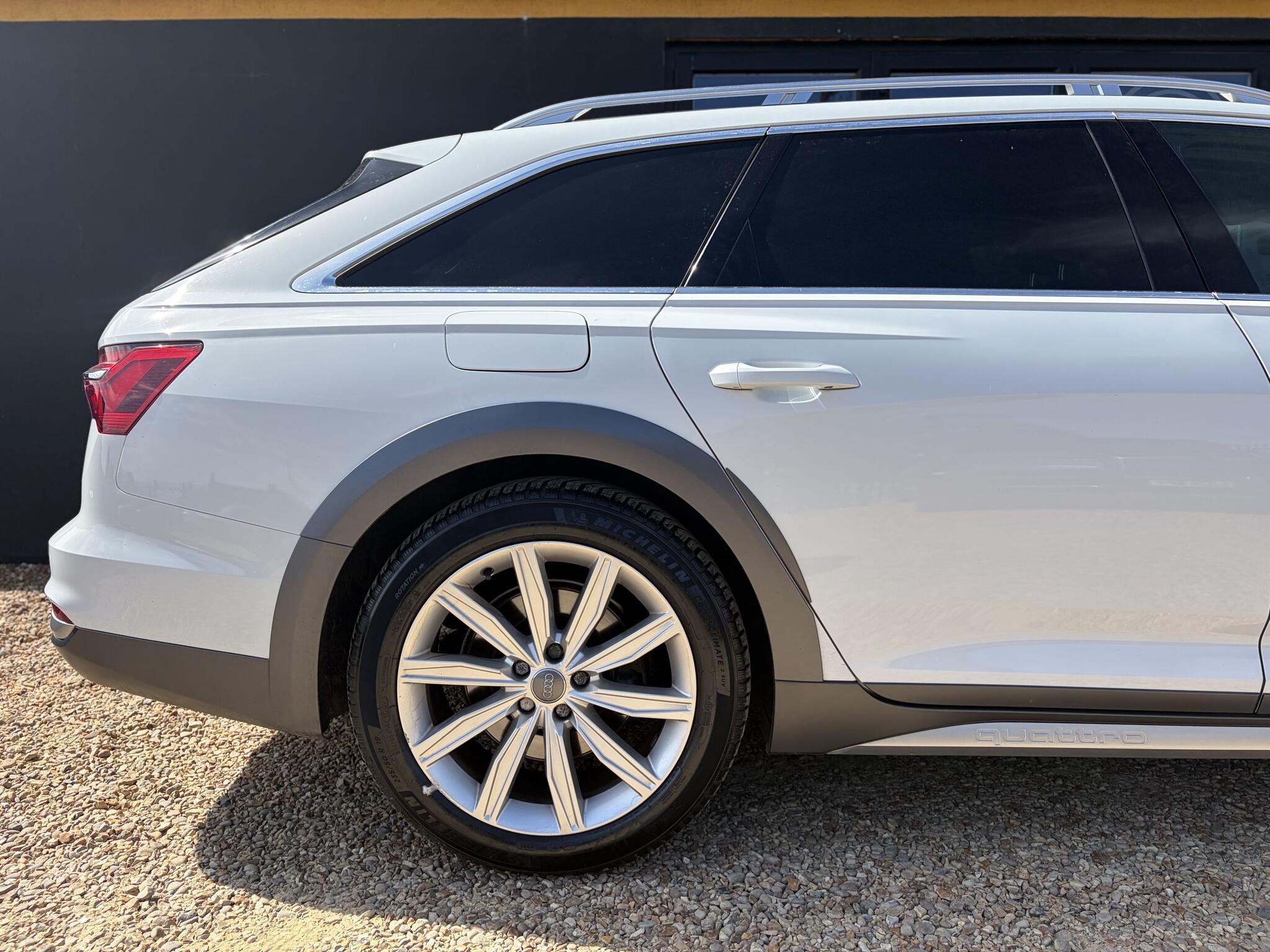 Audi A6 Allroad view 10