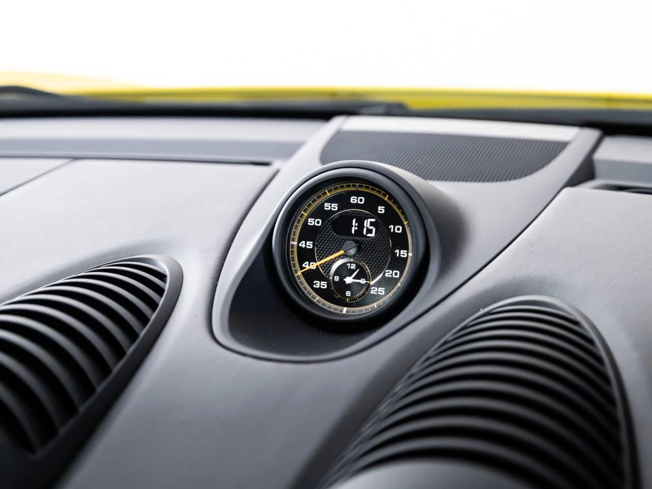 Porsche Cayman view 27