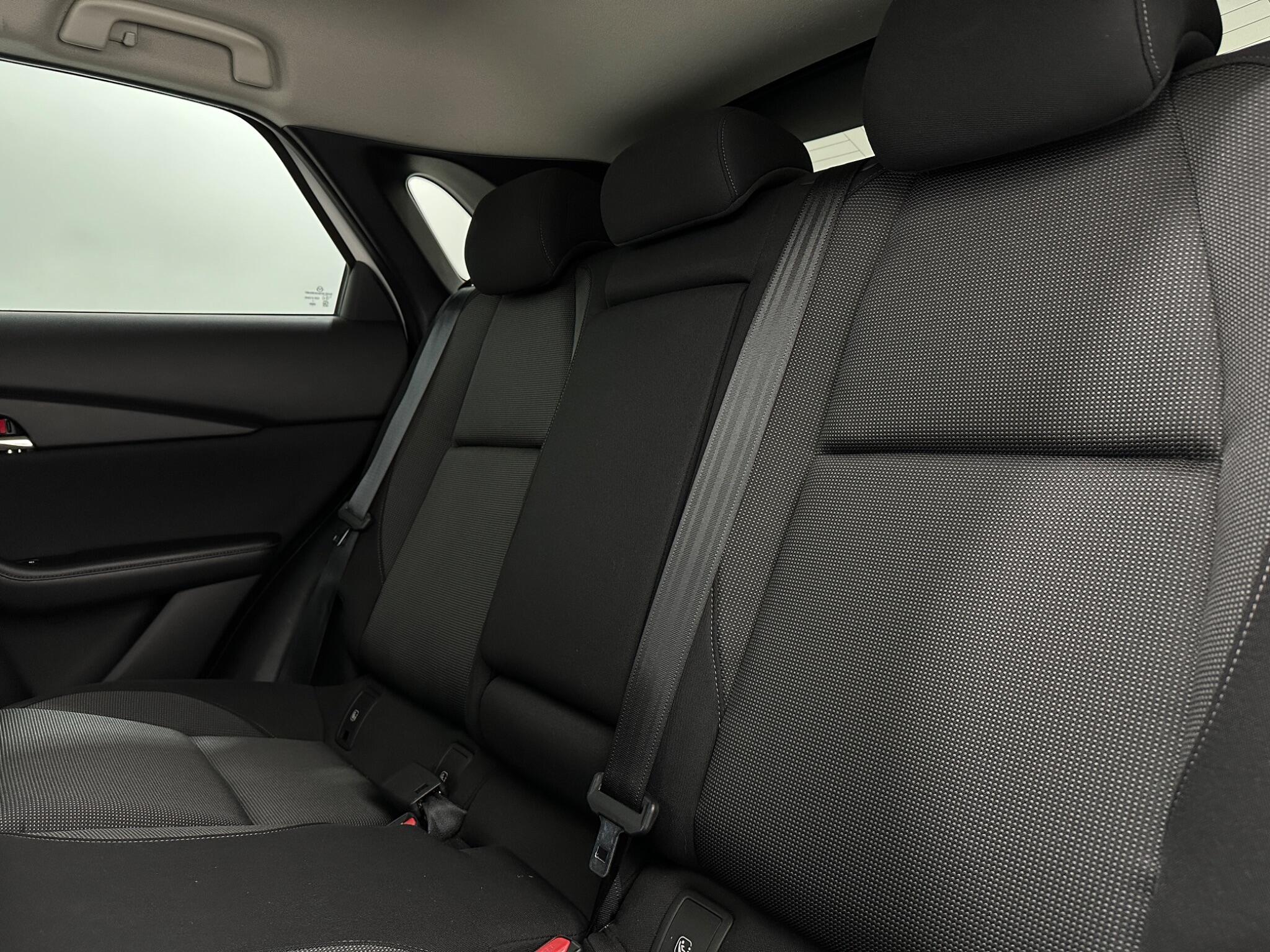 Mazda CX-30 view 40