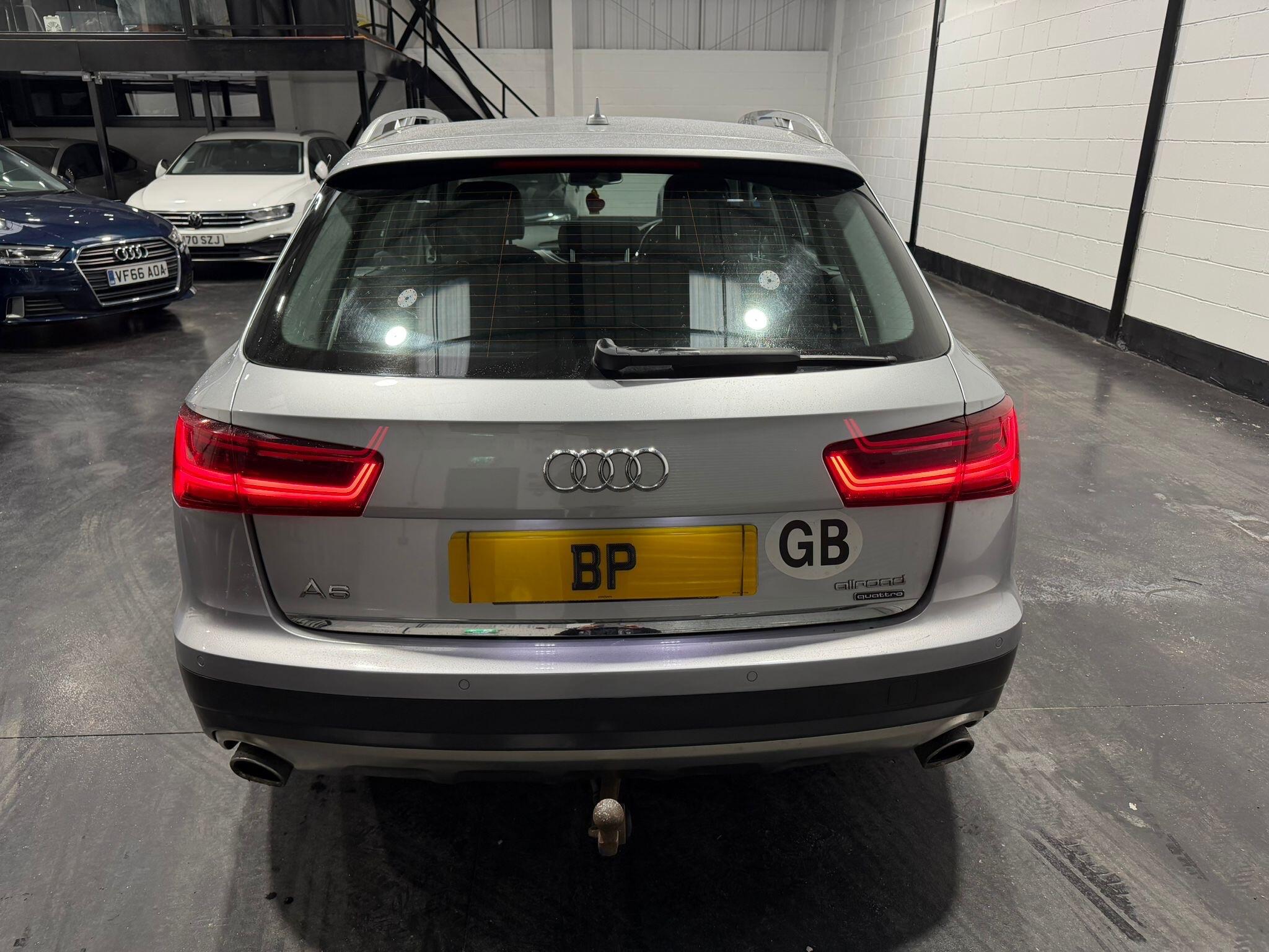 Audi A6 view 10