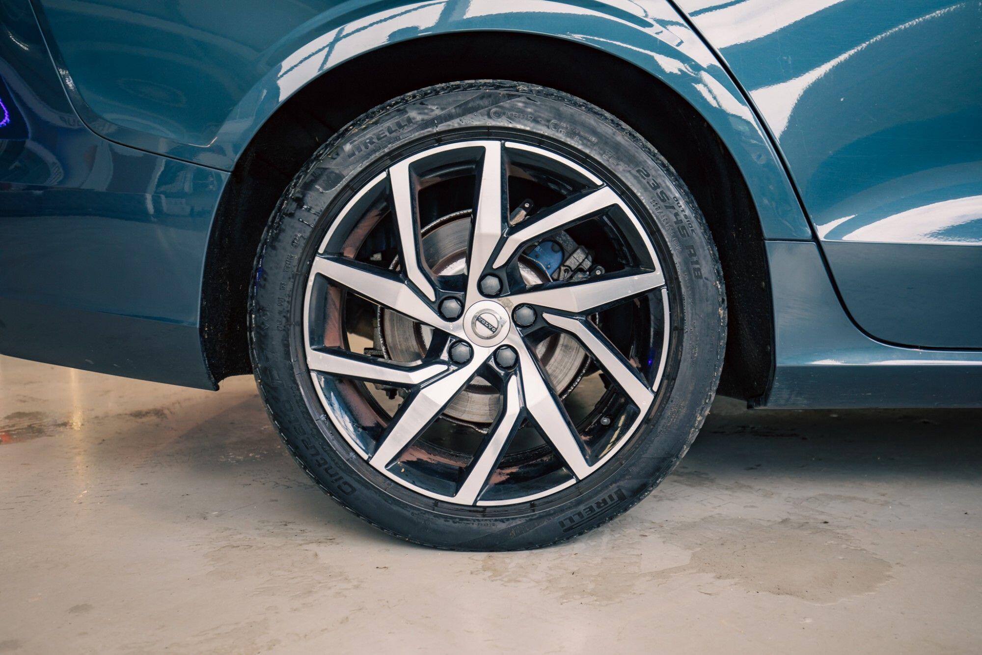 Volvo V60 view 8