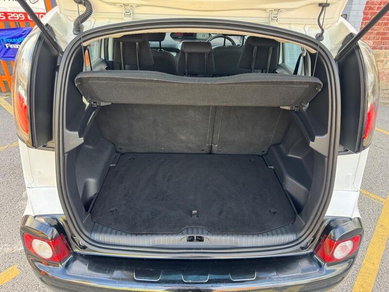 Citroen C3 Picasso view 33