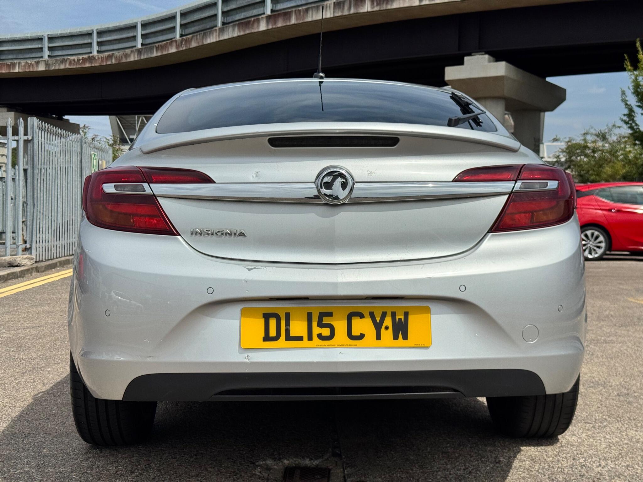 Vauxhall Insignia view 12