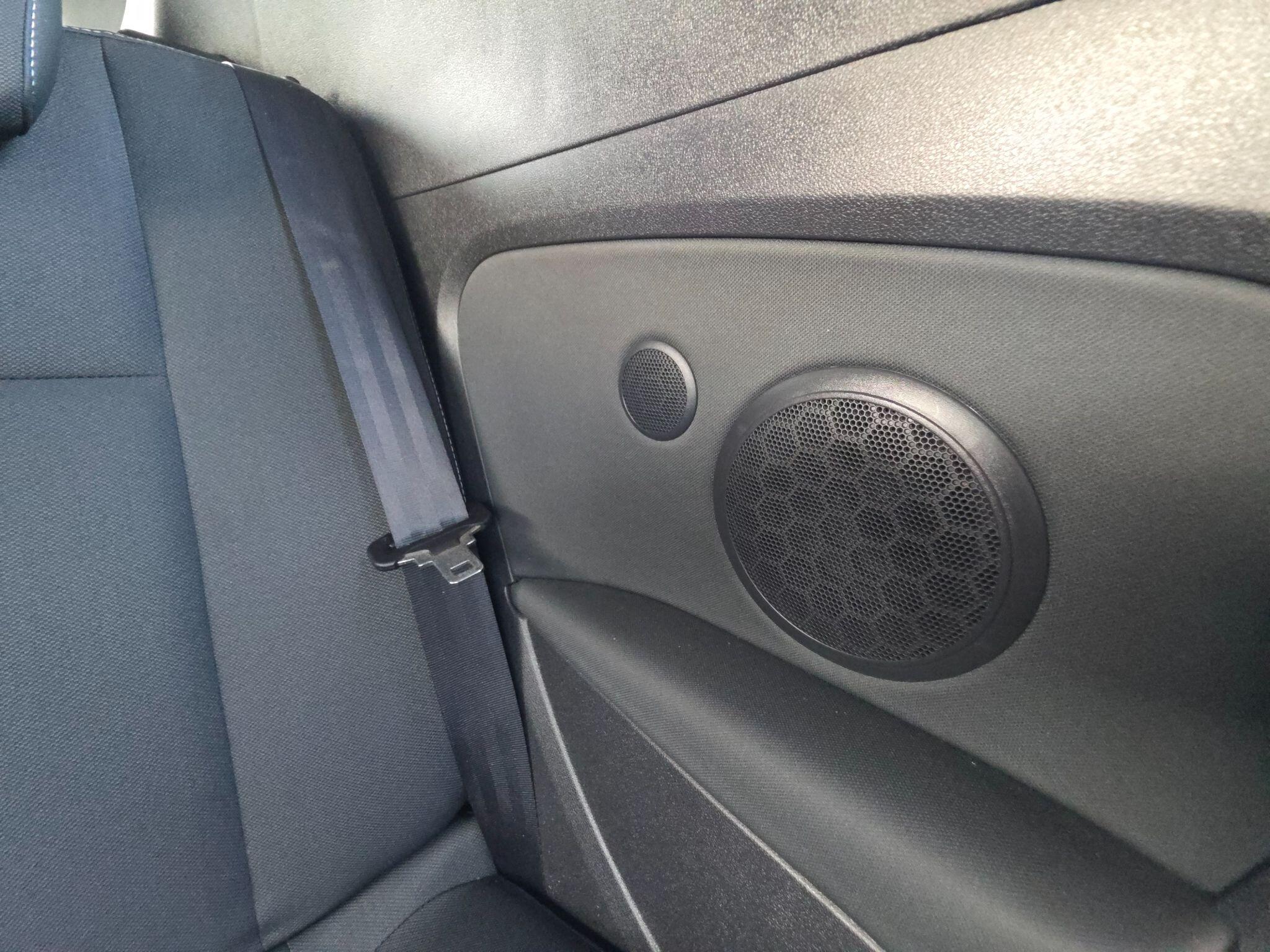 2010 Renault Megane image 72