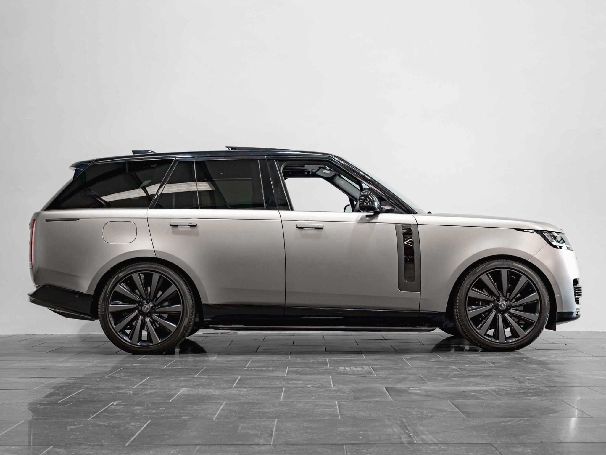 Land Rover Range Rover view 6