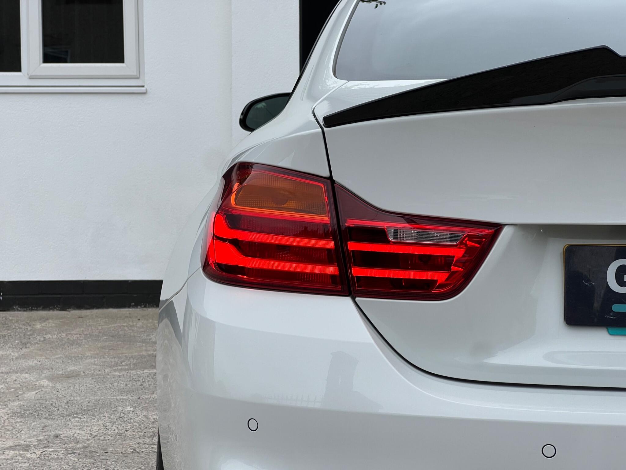 BMW M4 view 30