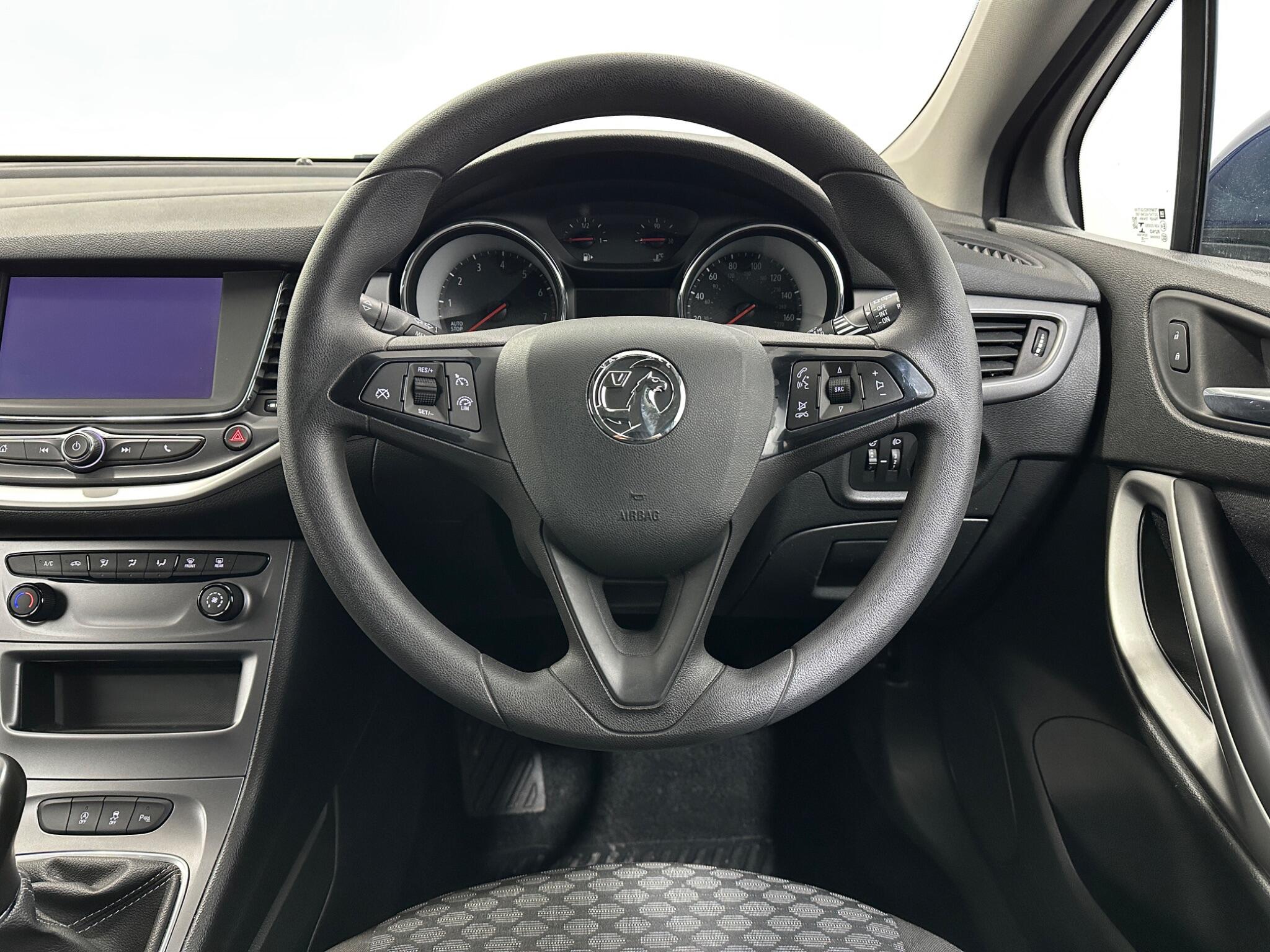 Vauxhall Astra view 13