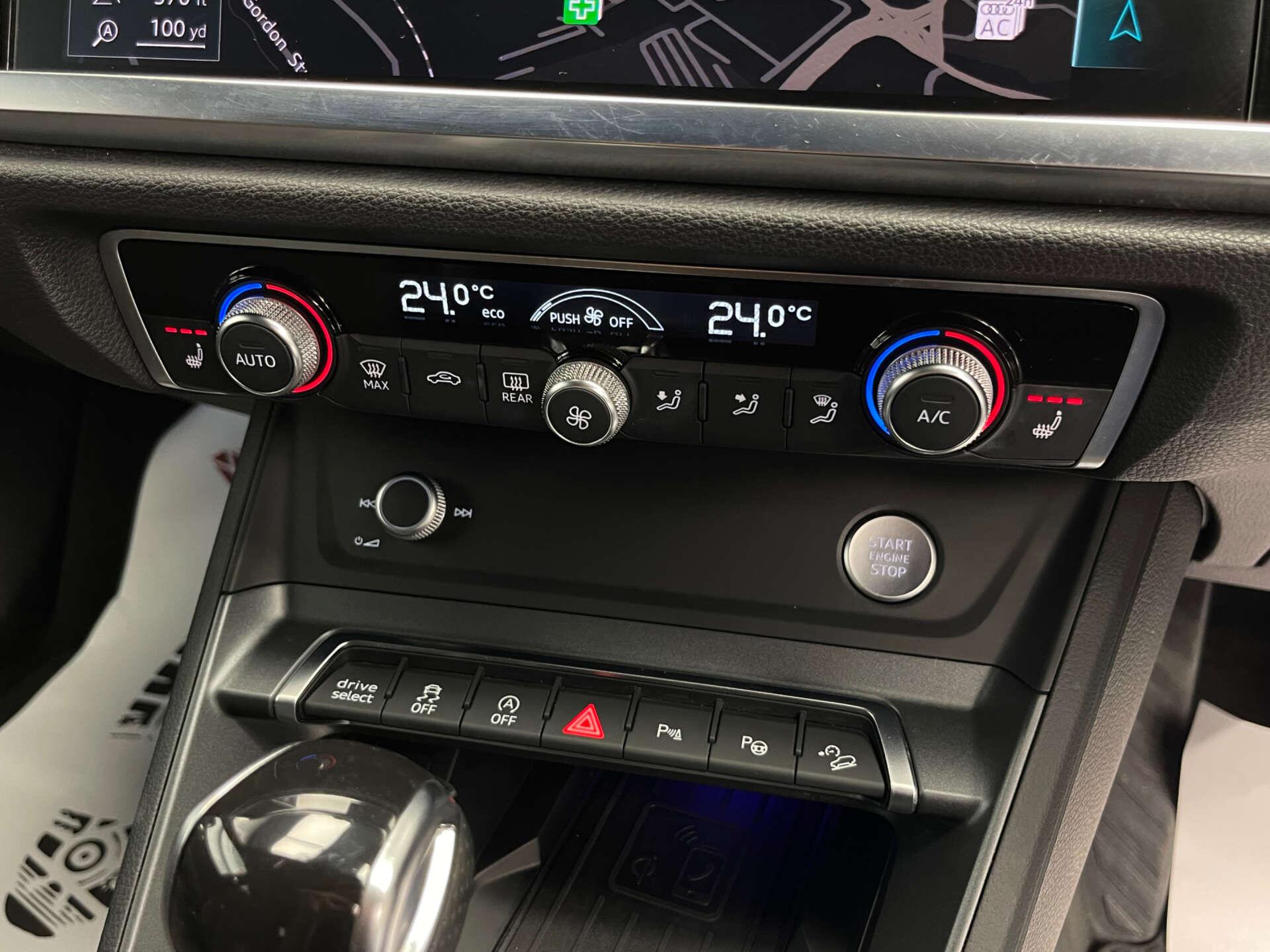 Audi Q3 view 25