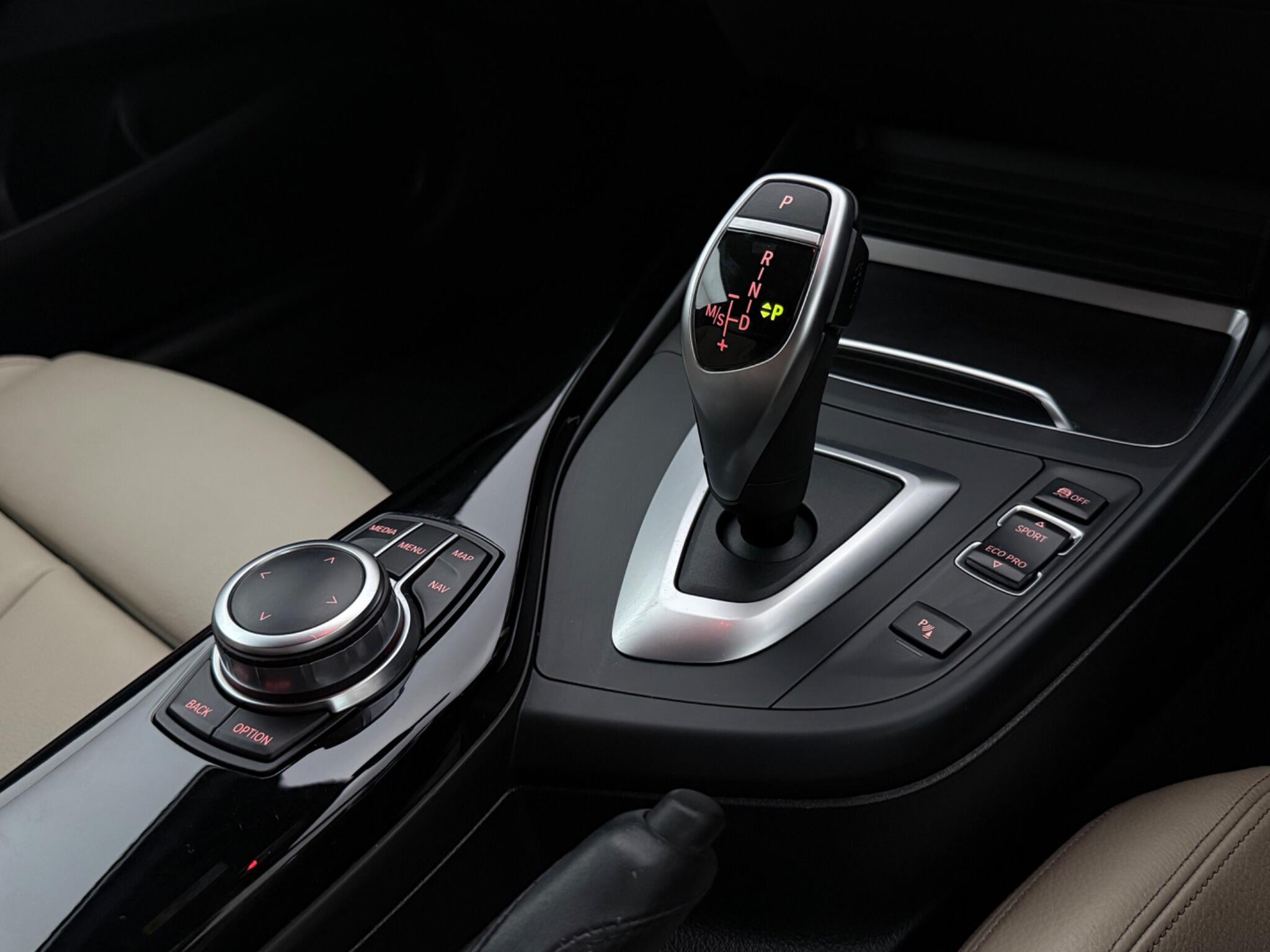 BMW 2 Series view 20