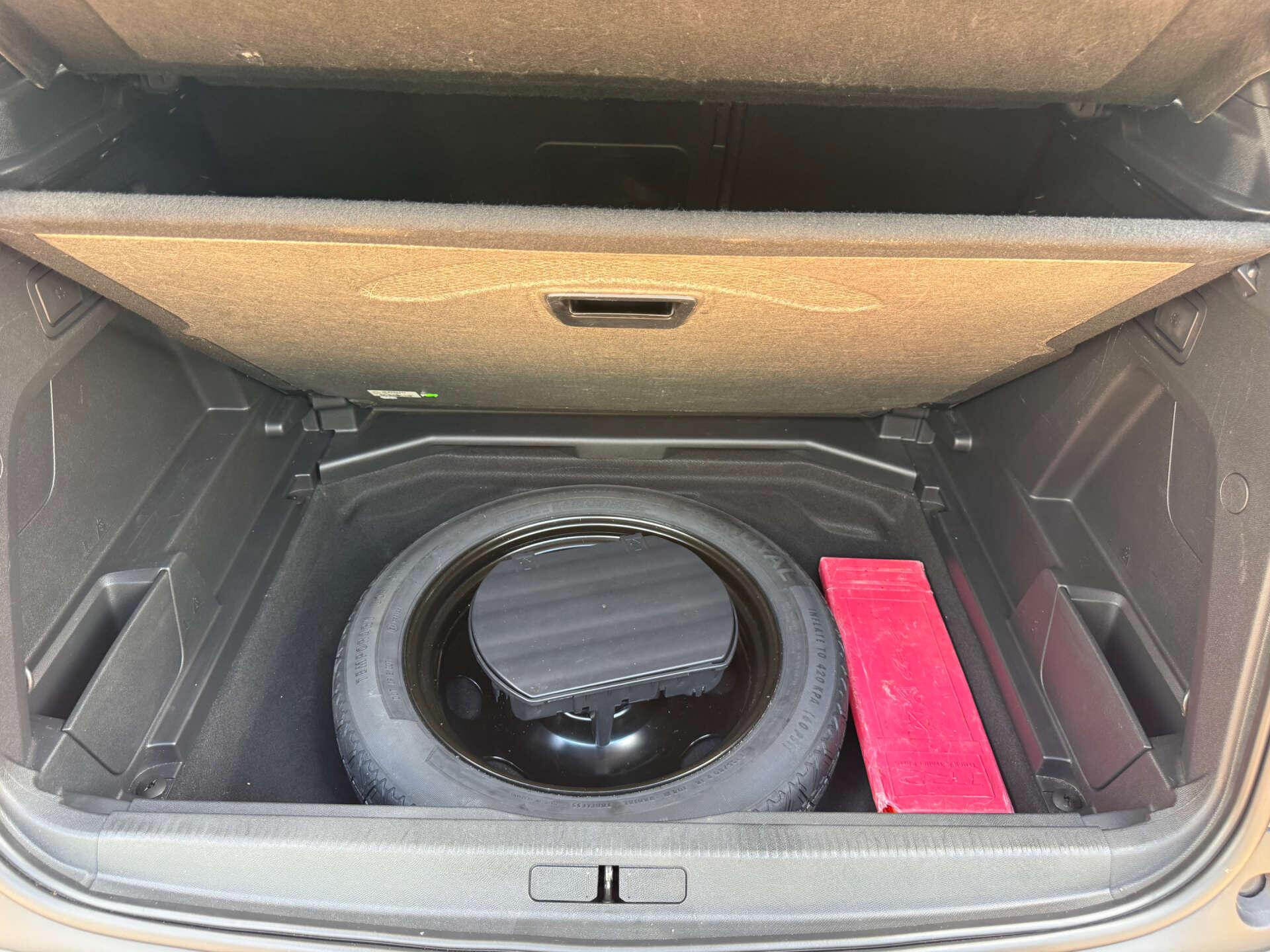 Peugeot 3008 view 34