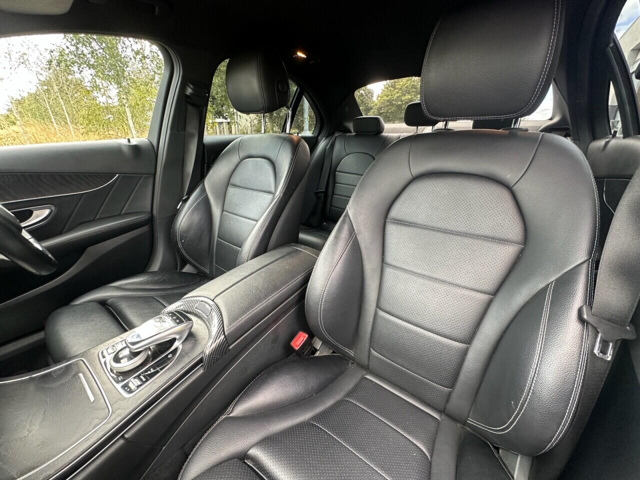 Mercedes-Benz C-Class view 39