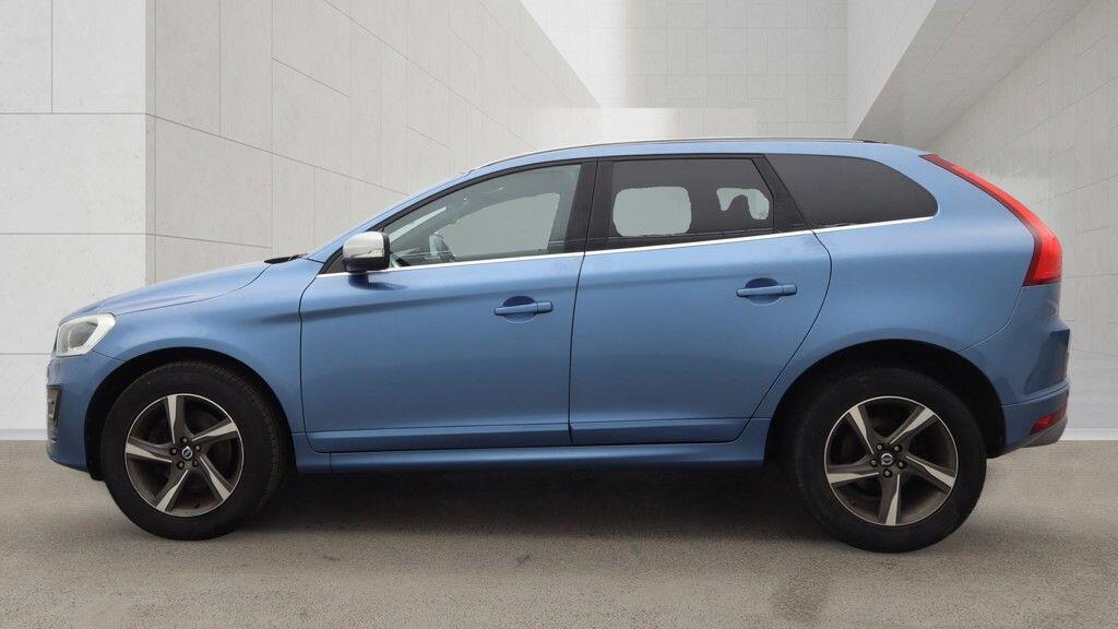 Volvo XC60 view 5
