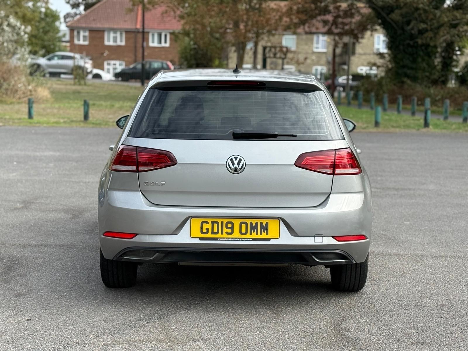 Volkswagen Golf view 14