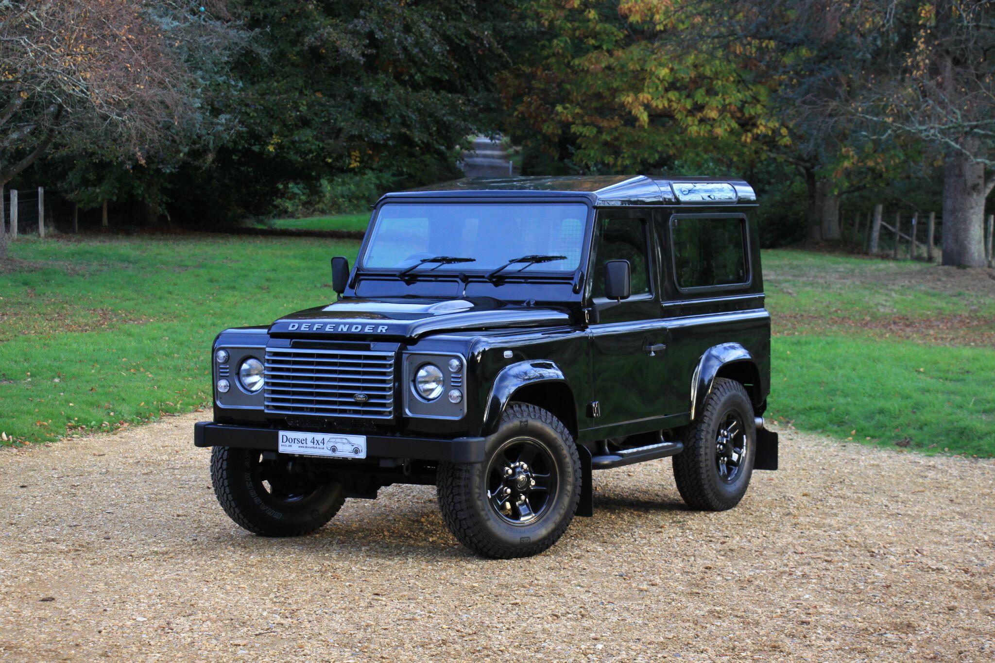 Land Rover Defender 90