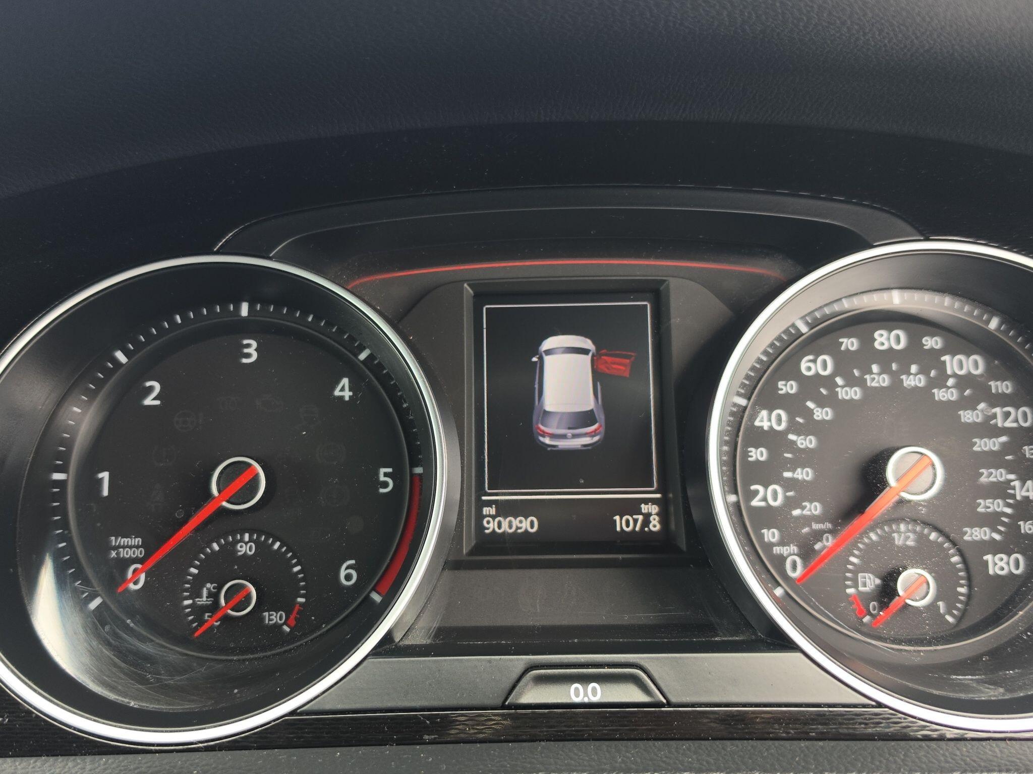 Volkswagen Golf view 25