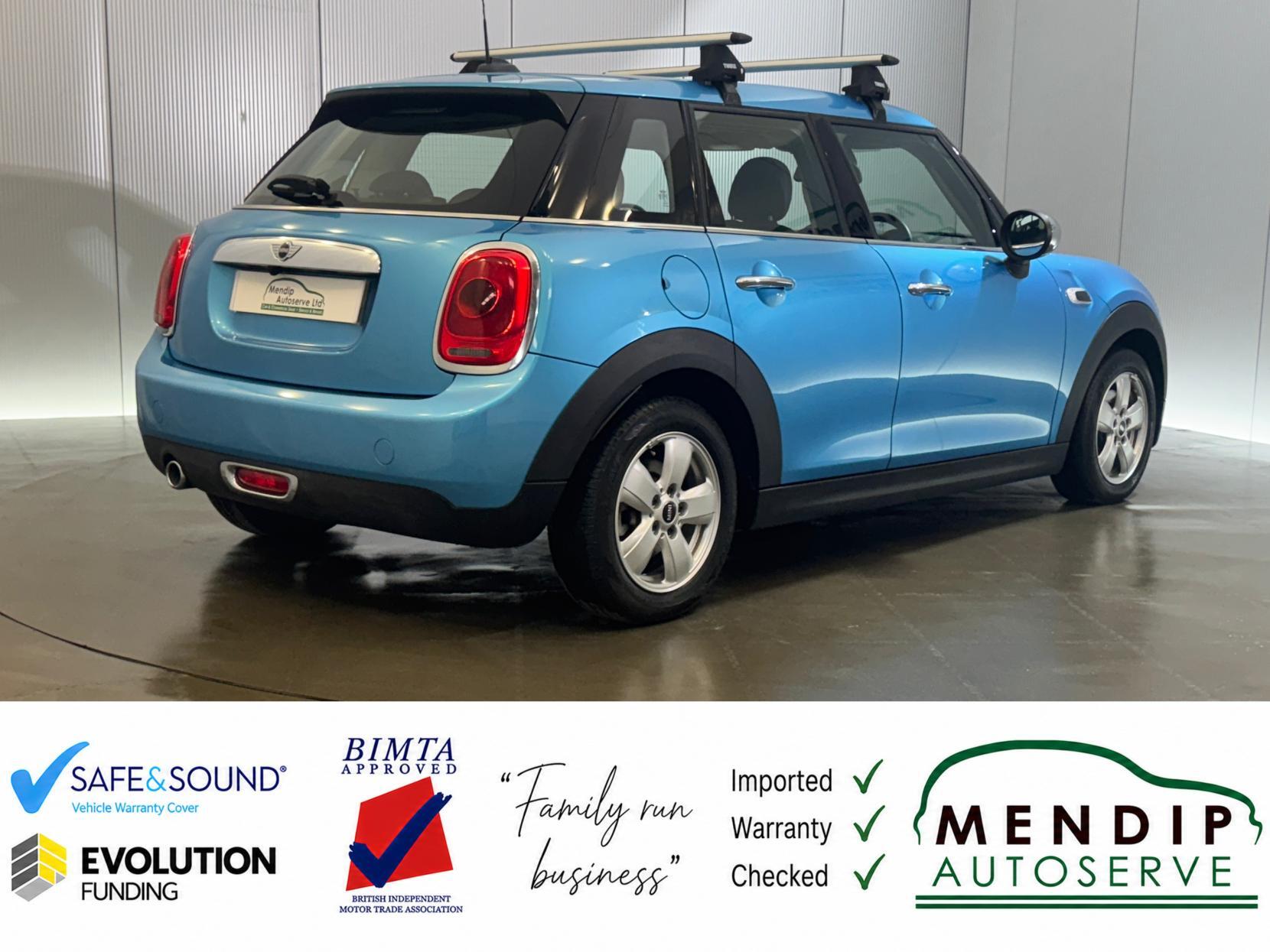 Mini Hatch view 27