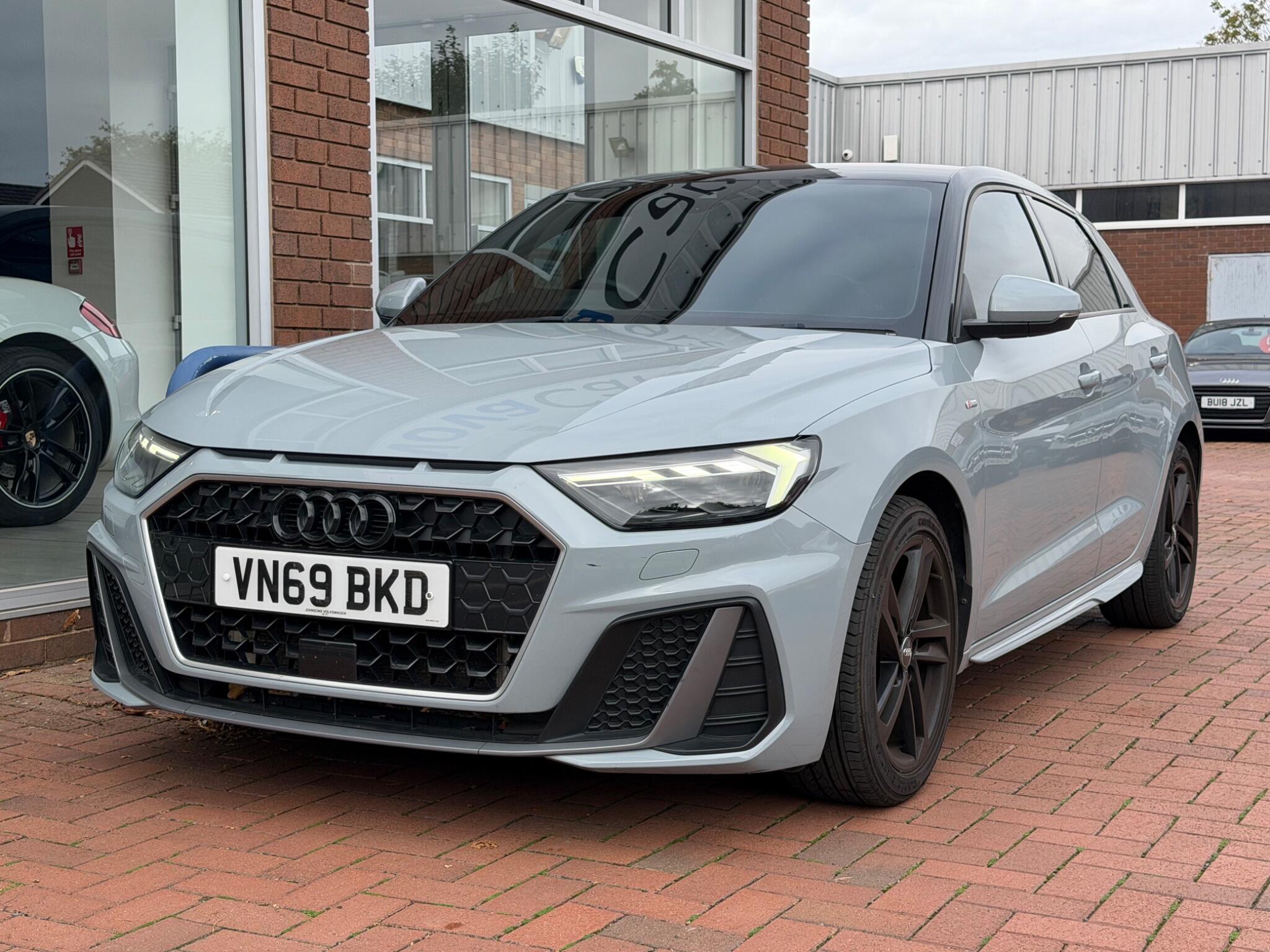 Audi A1 view 6