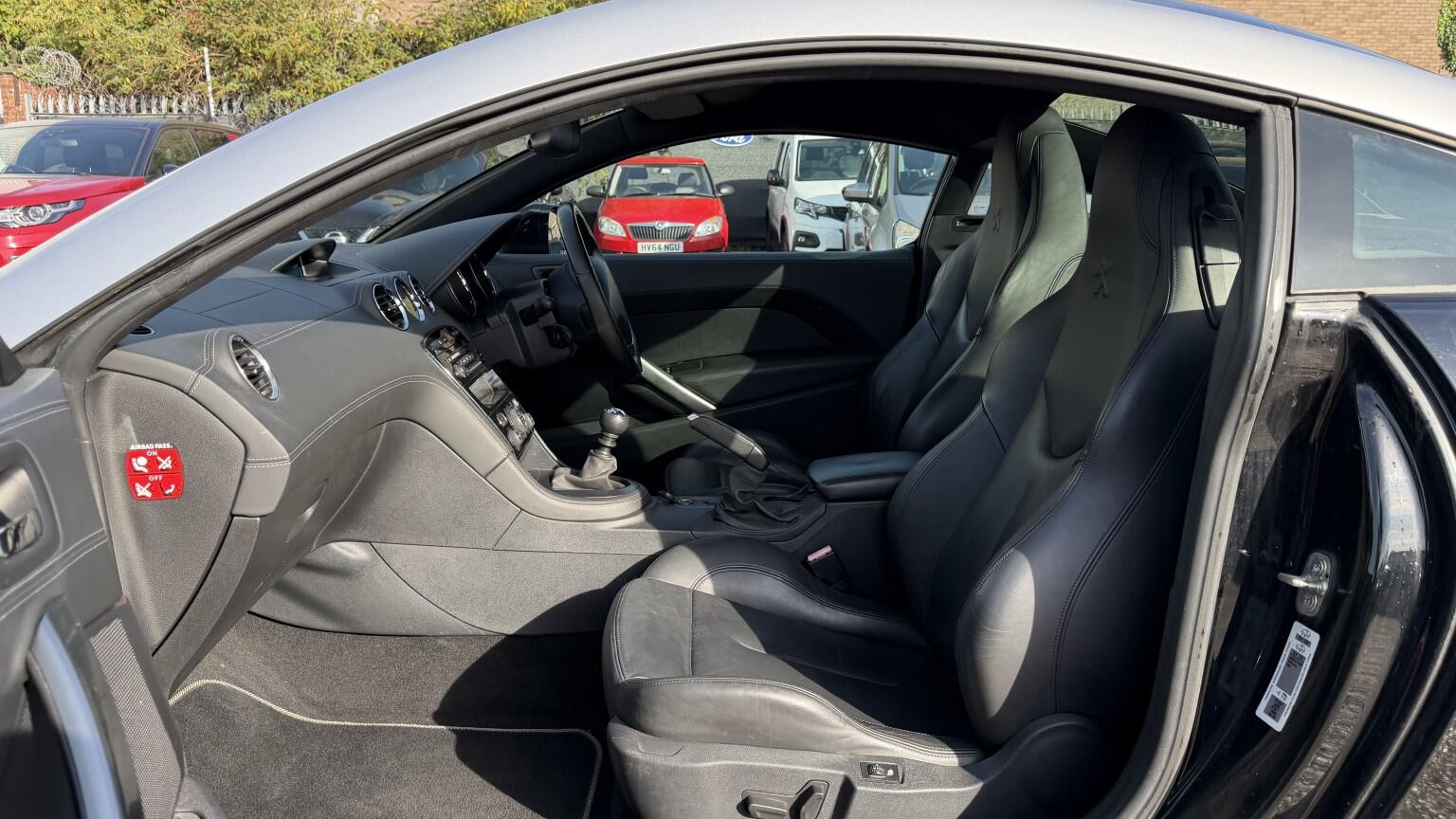 Peugeot RCZ view 15