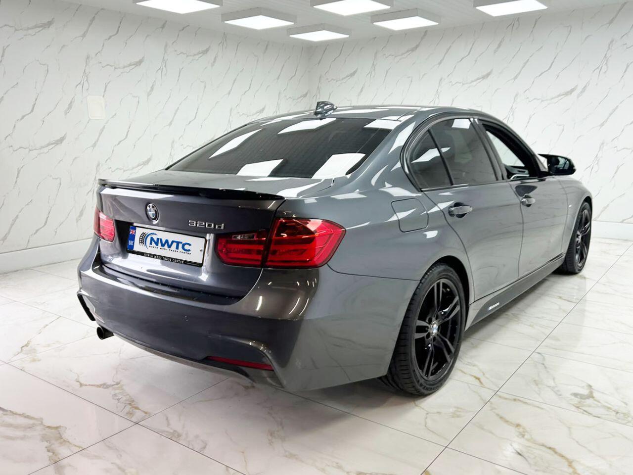 BMW 3 Series view 12