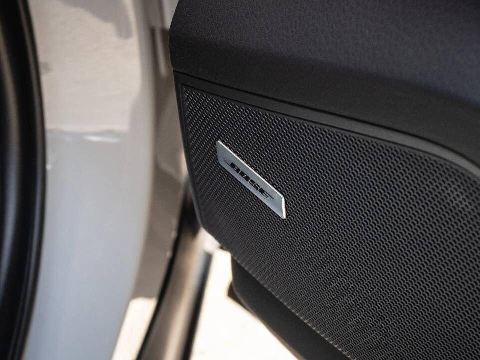 Porsche Cayenne view 58
