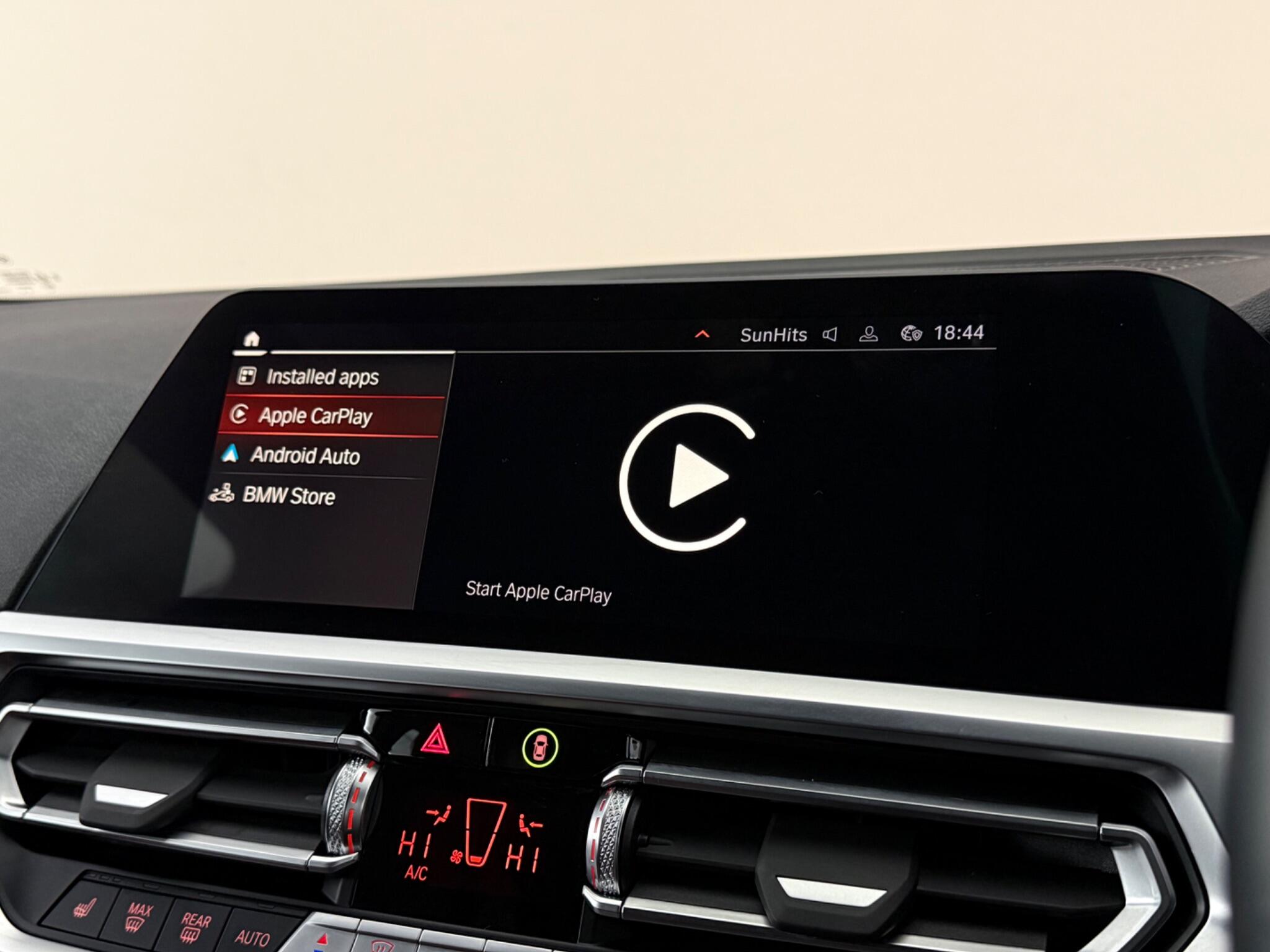 BMW 3 Series view 25