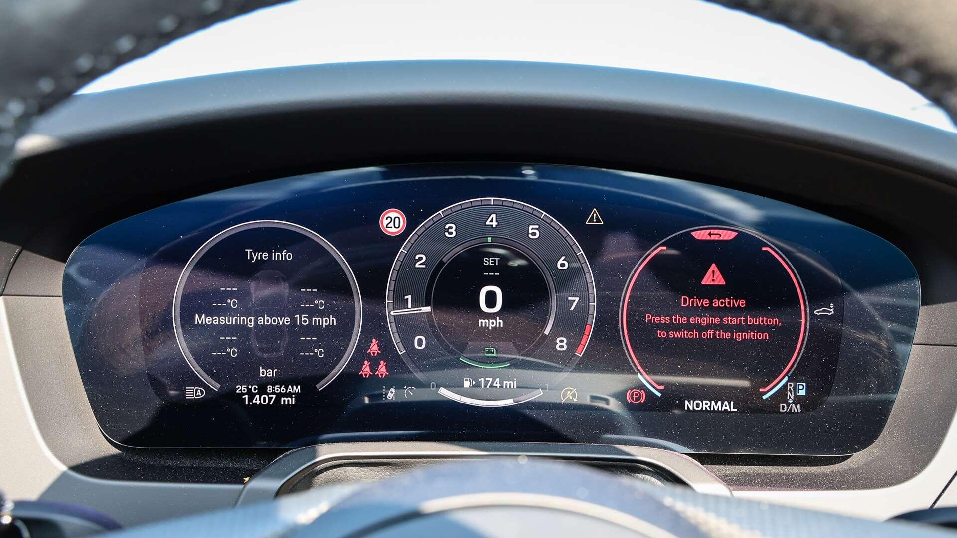 Porsche 911 view 21