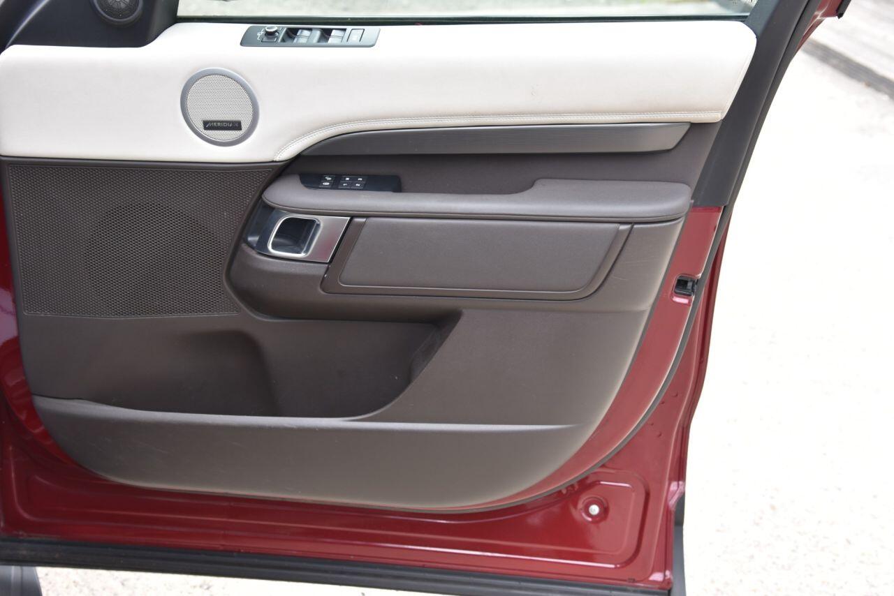 Land Rover Discovery view 70