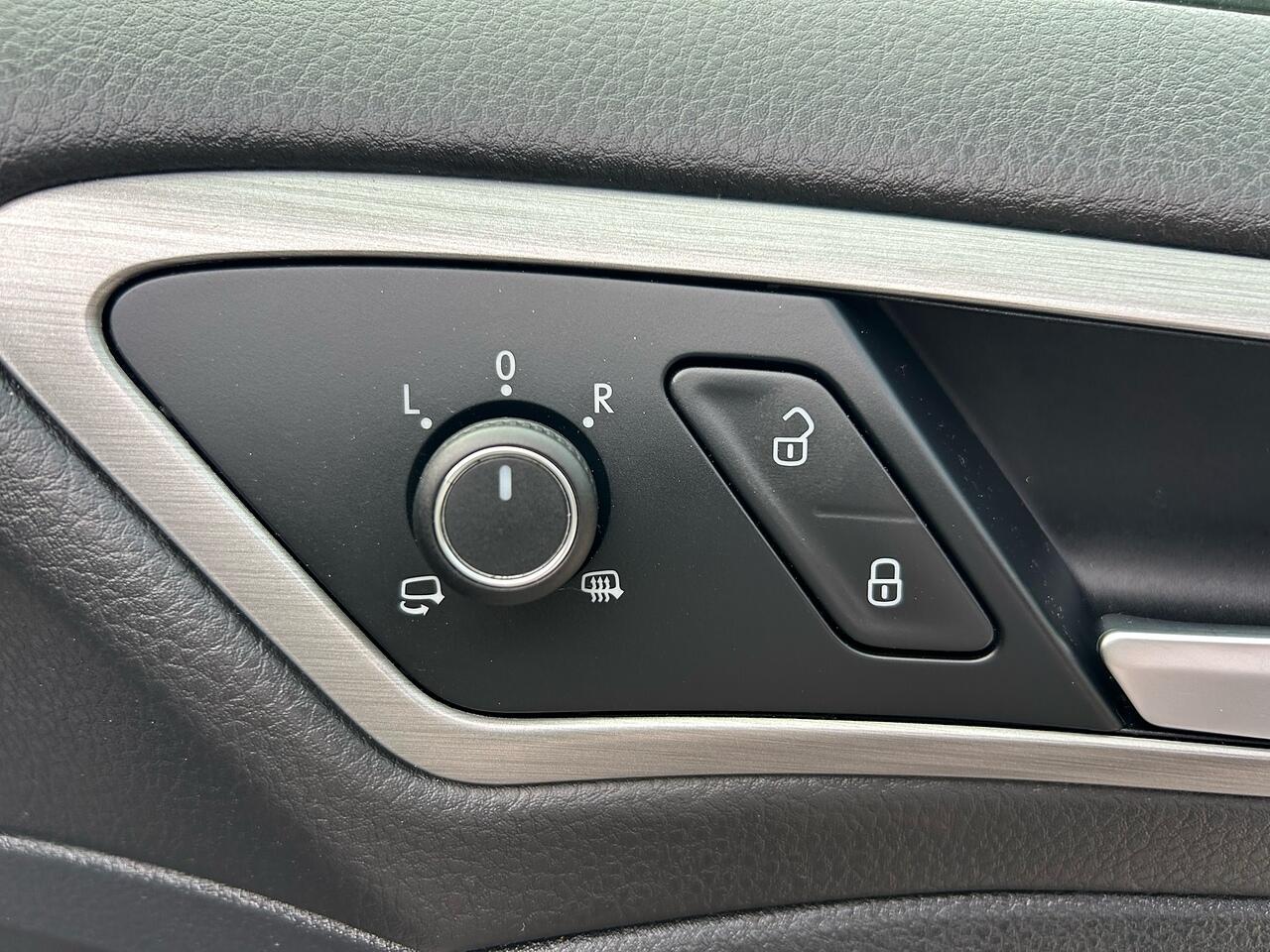 Volkswagen Golf view 19
