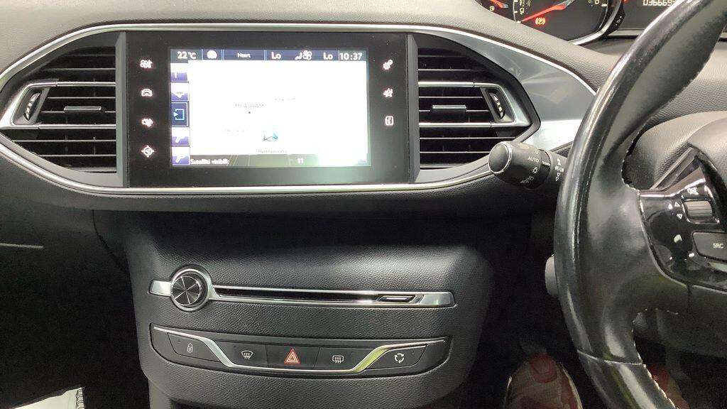 Peugeot 308 view 19