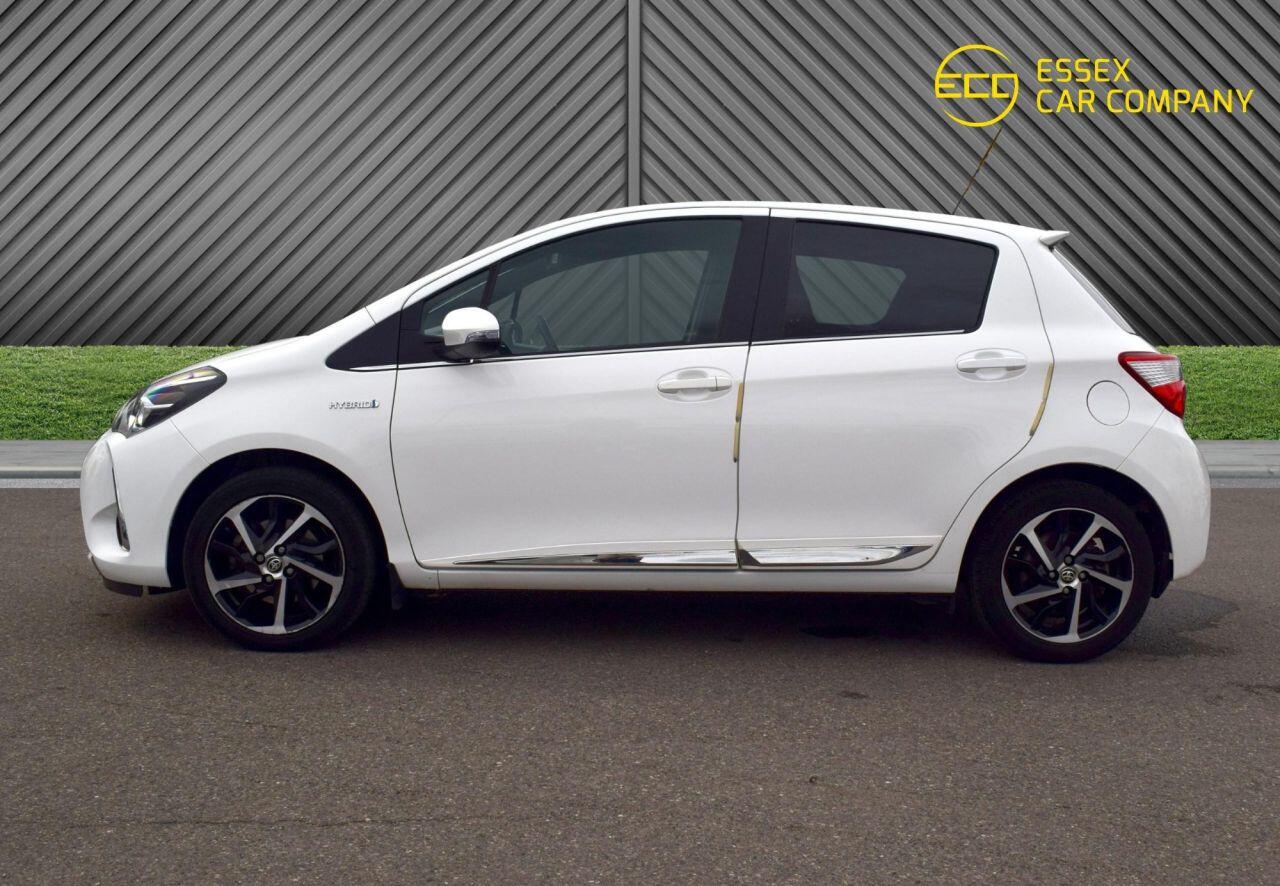 Toyota Yaris view 13