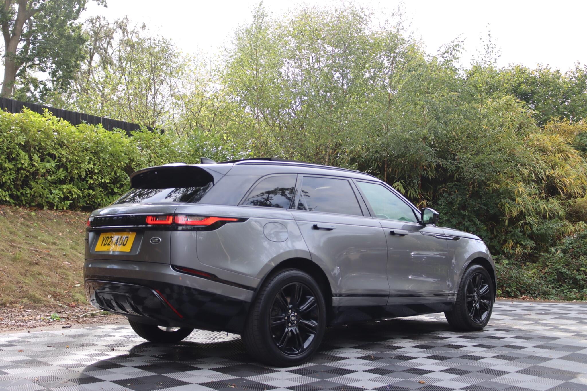 Land Rover Range Rover Velar view 32