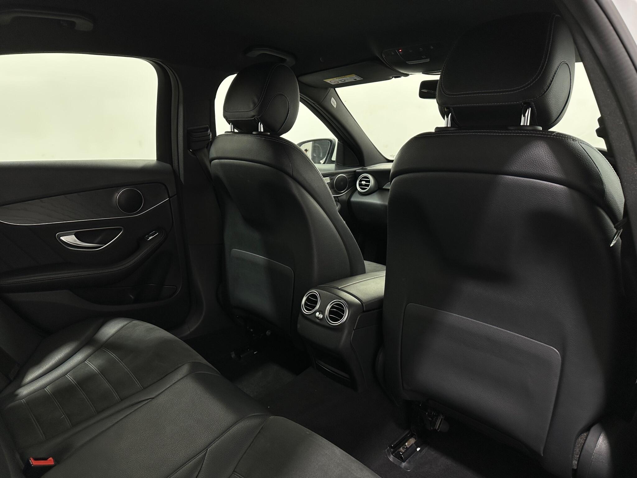 Mercedes-Benz C Class view 42