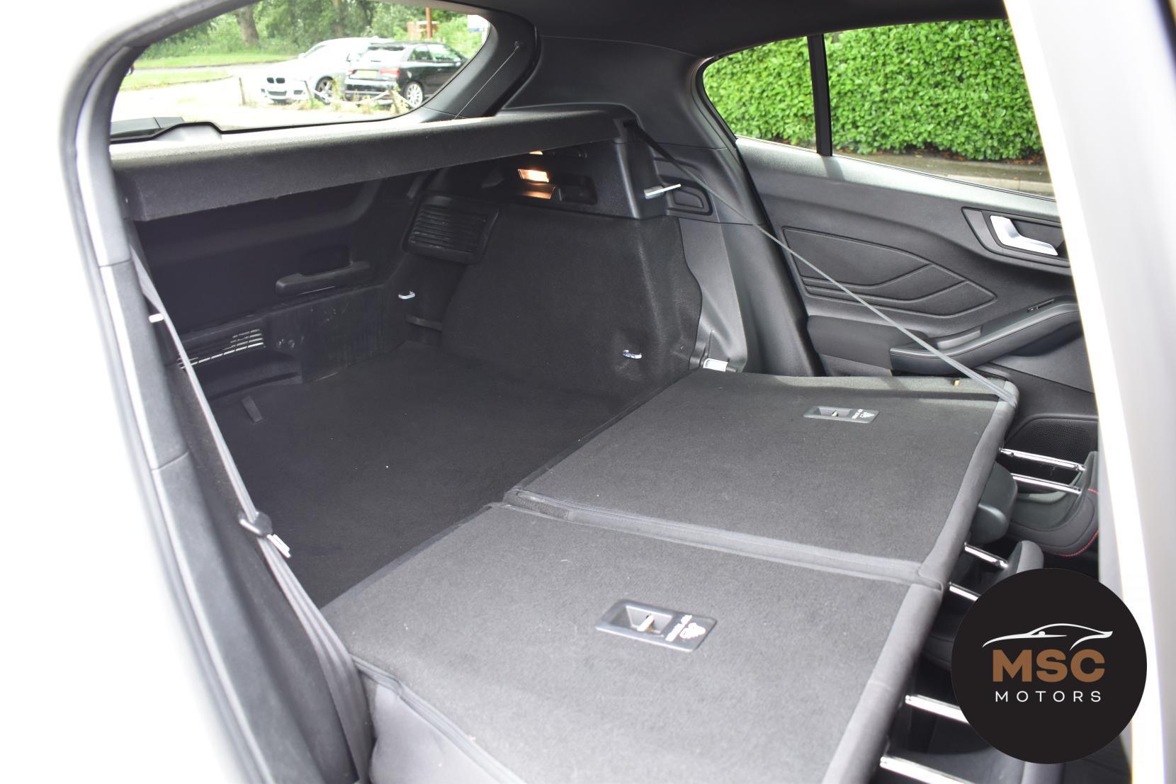 Ford Focus view 37