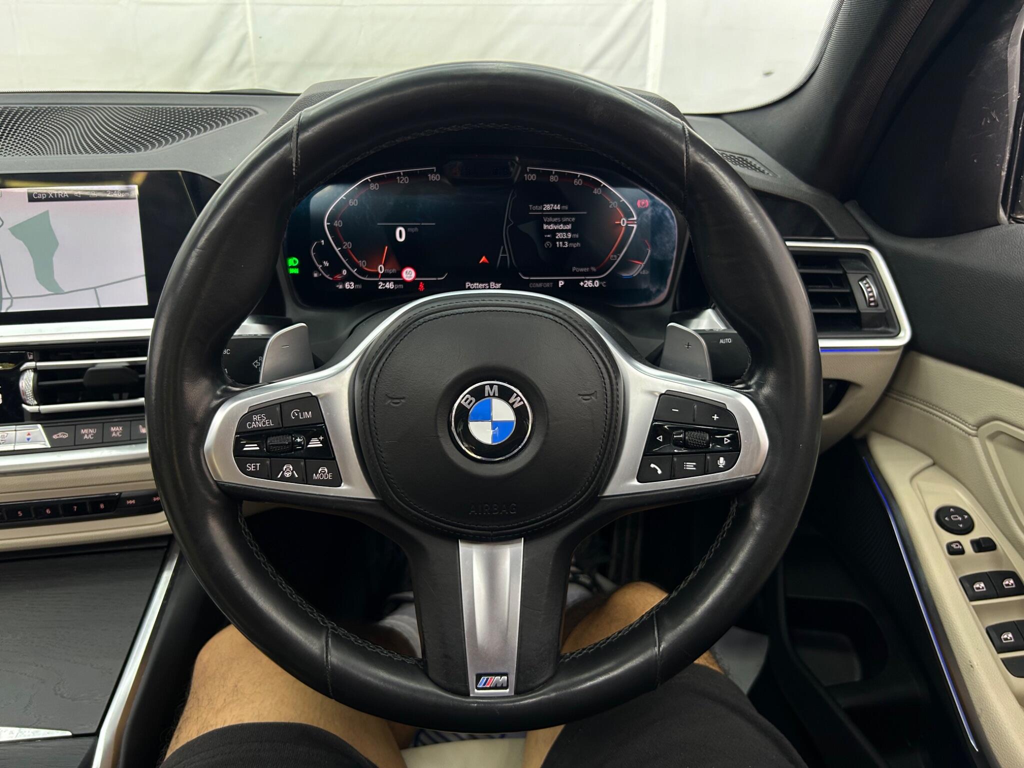 BMW 3 Series view 39