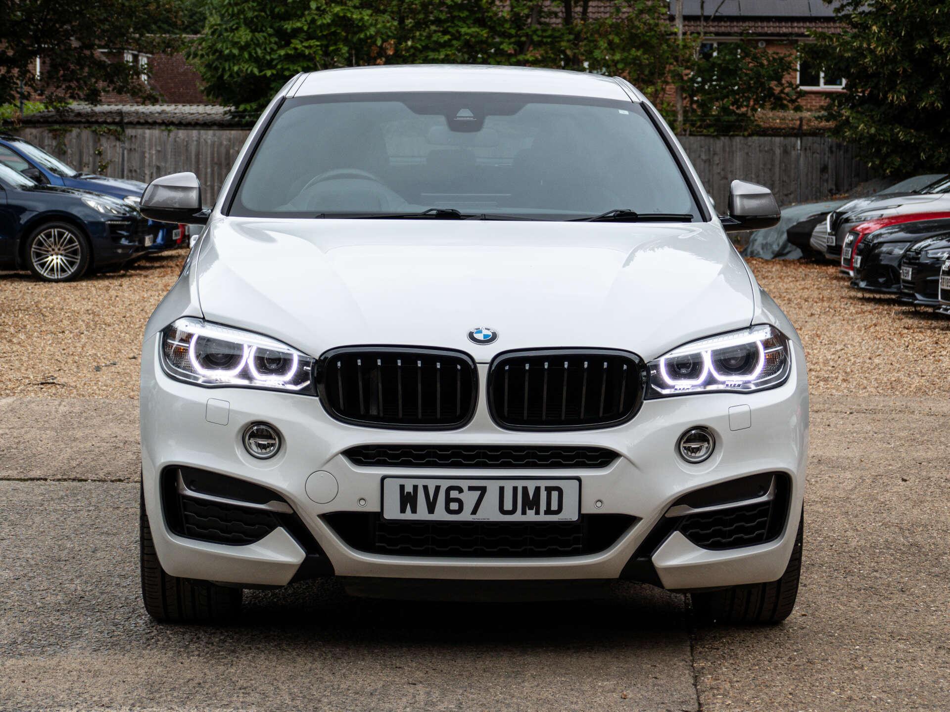 BMW X6 view 8