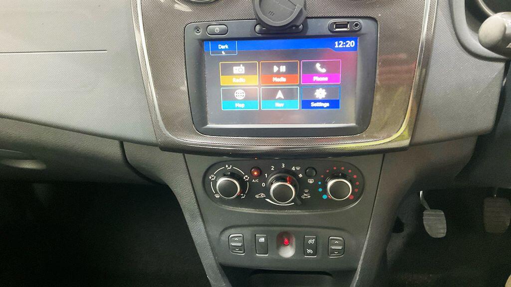 Dacia Sandero view 10