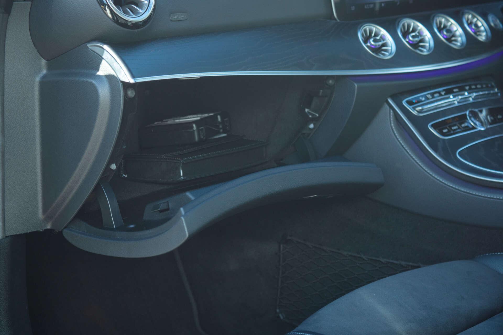 Mercedes-Benz E-Class view 48