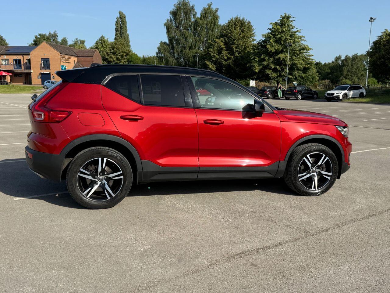 Volvo XC40 view 29