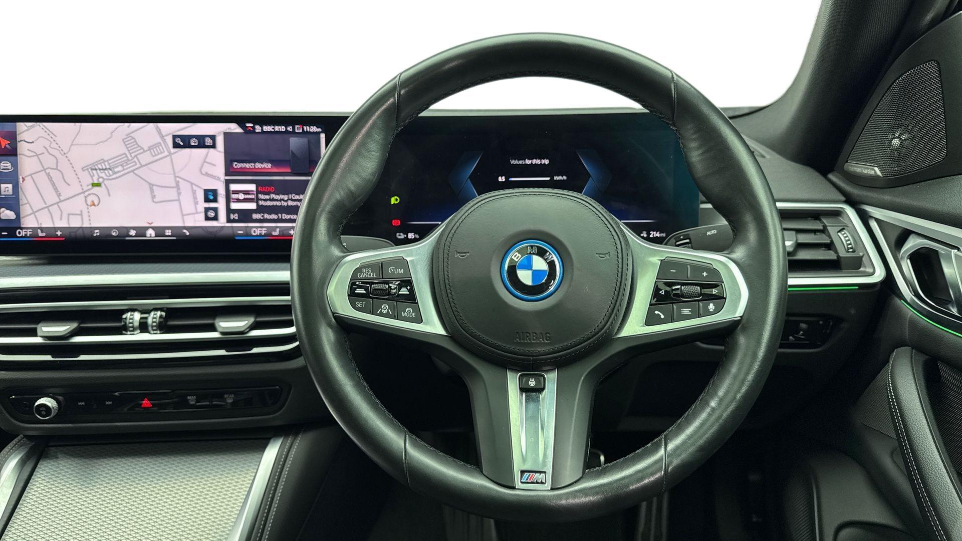 BMW i4 view 5