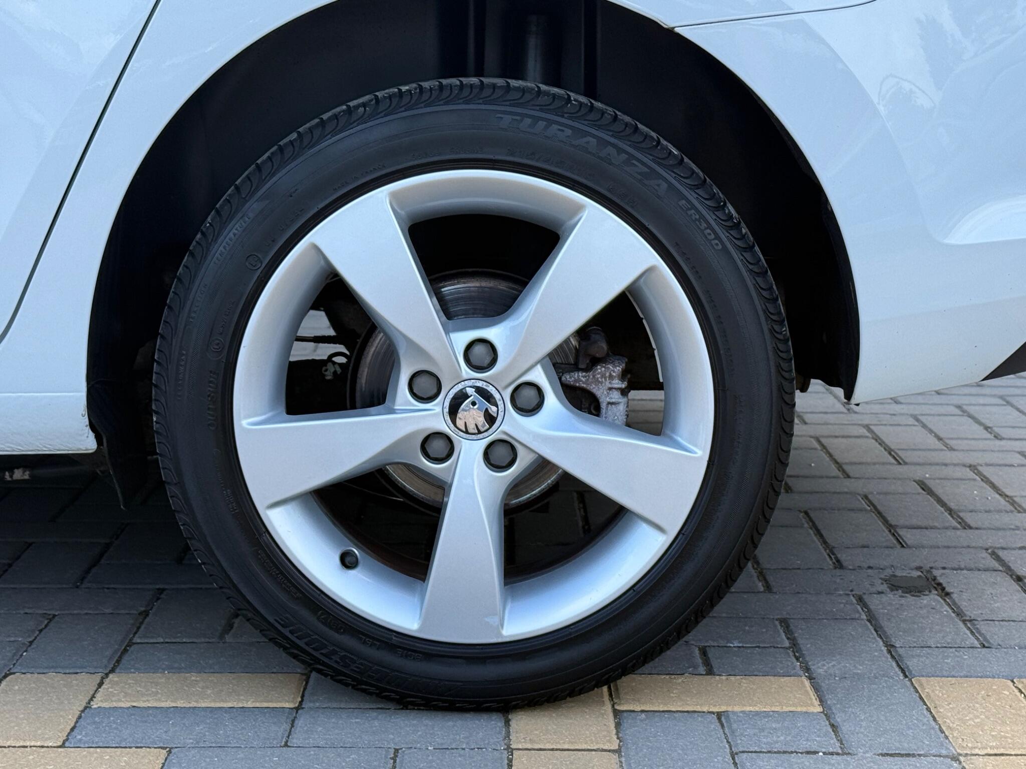 Skoda Rapid view 14