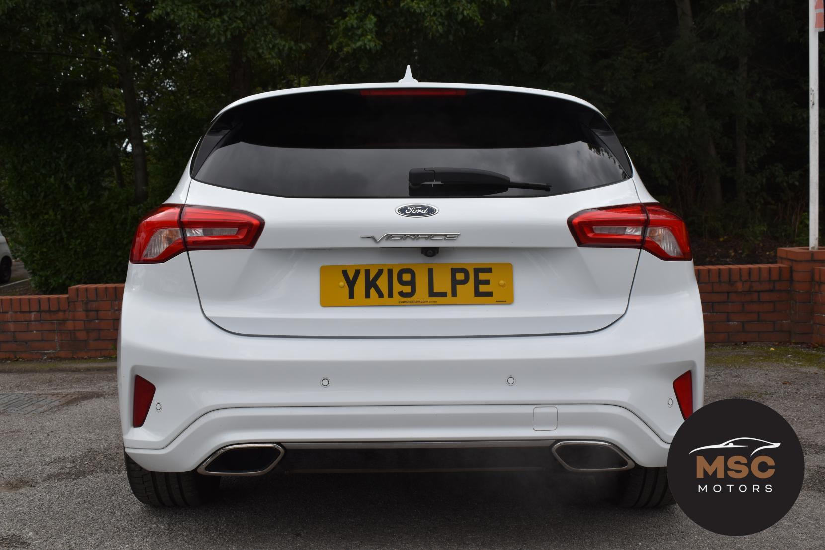 Ford Focus view 16