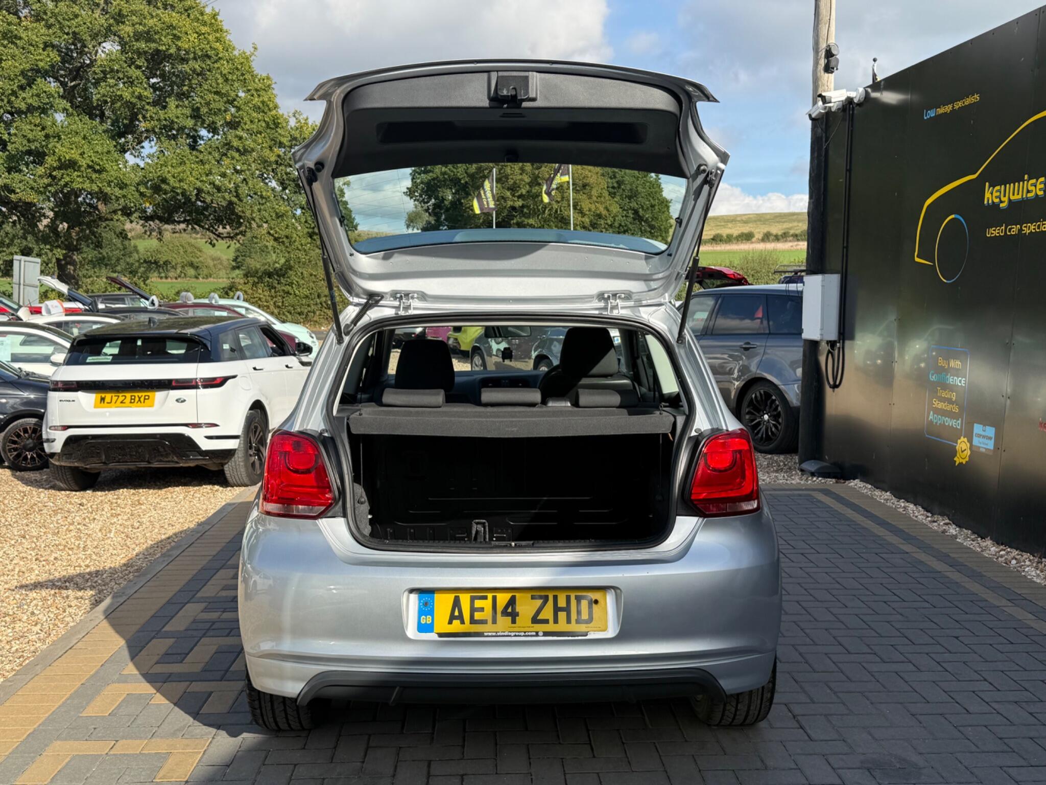 Volkswagen Polo view 29