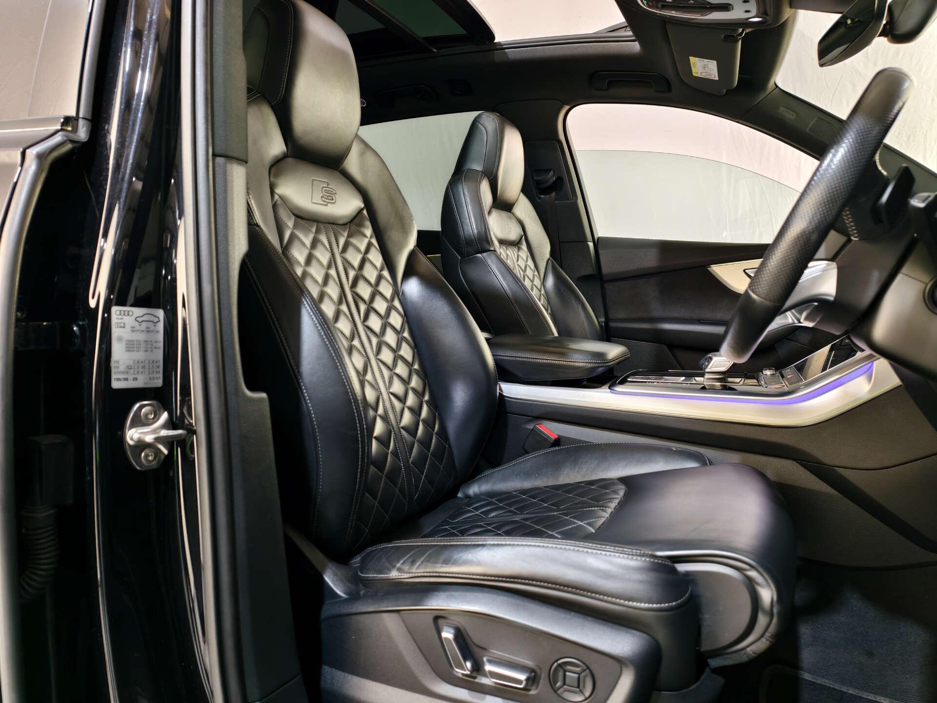 Audi SQ7 view 27