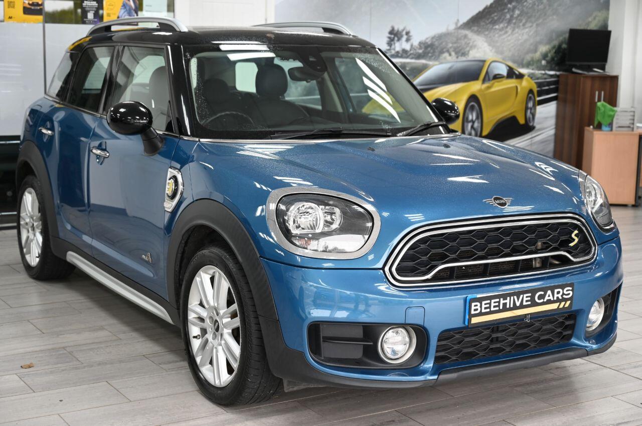 MINI Countryman view 2
