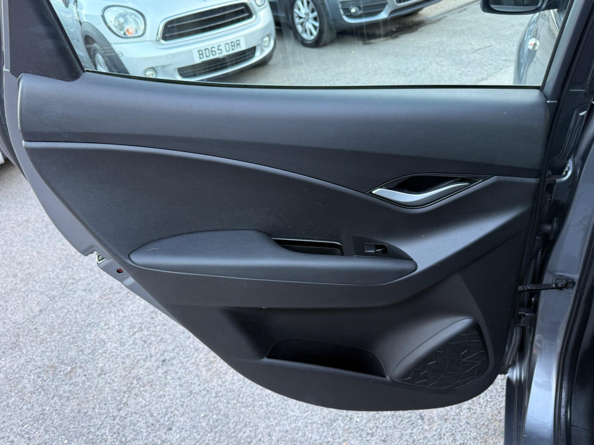 Hyundai ix20 - Image 49