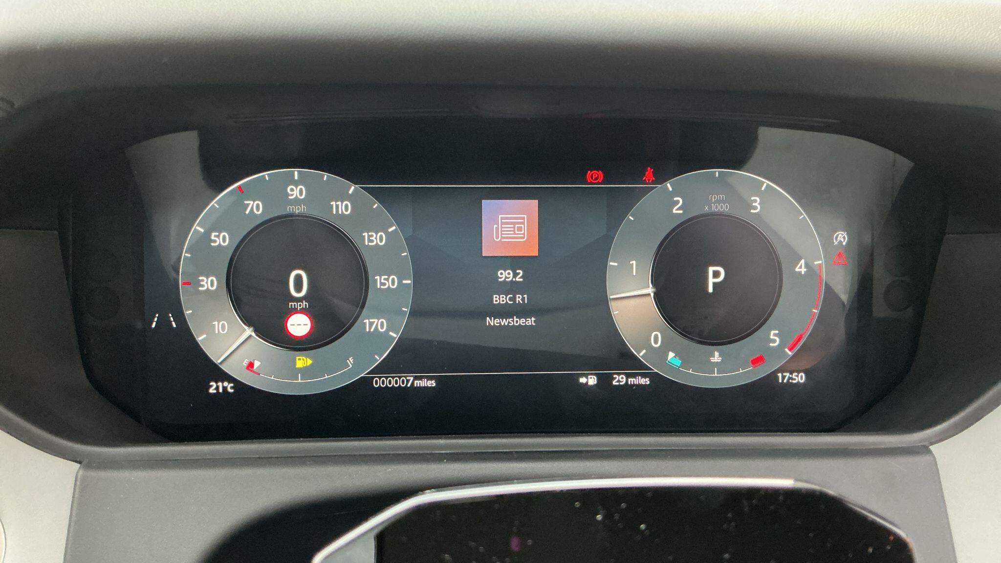 Land Rover Range Rover Velar view 30